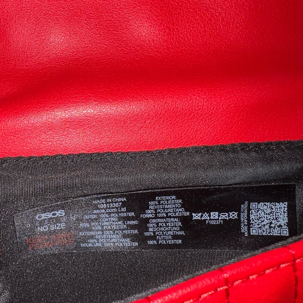 RED ASOS PURSE - Picture 3 of 3